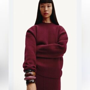 Zara Women's Burgundy Crew Neck Sweater